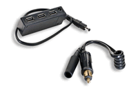 USB ポート付き電源ケーブル　：　　　バイク側の 12V ソケット用シガープラグ付き、携帯電話やデジタルカメラなどの接続が可能な USB ポートを備えます。 [96680441a]